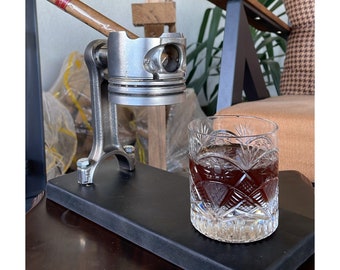 パーソナライズされたピストン シガー 灰皿 / 本物の車のエンジン部品