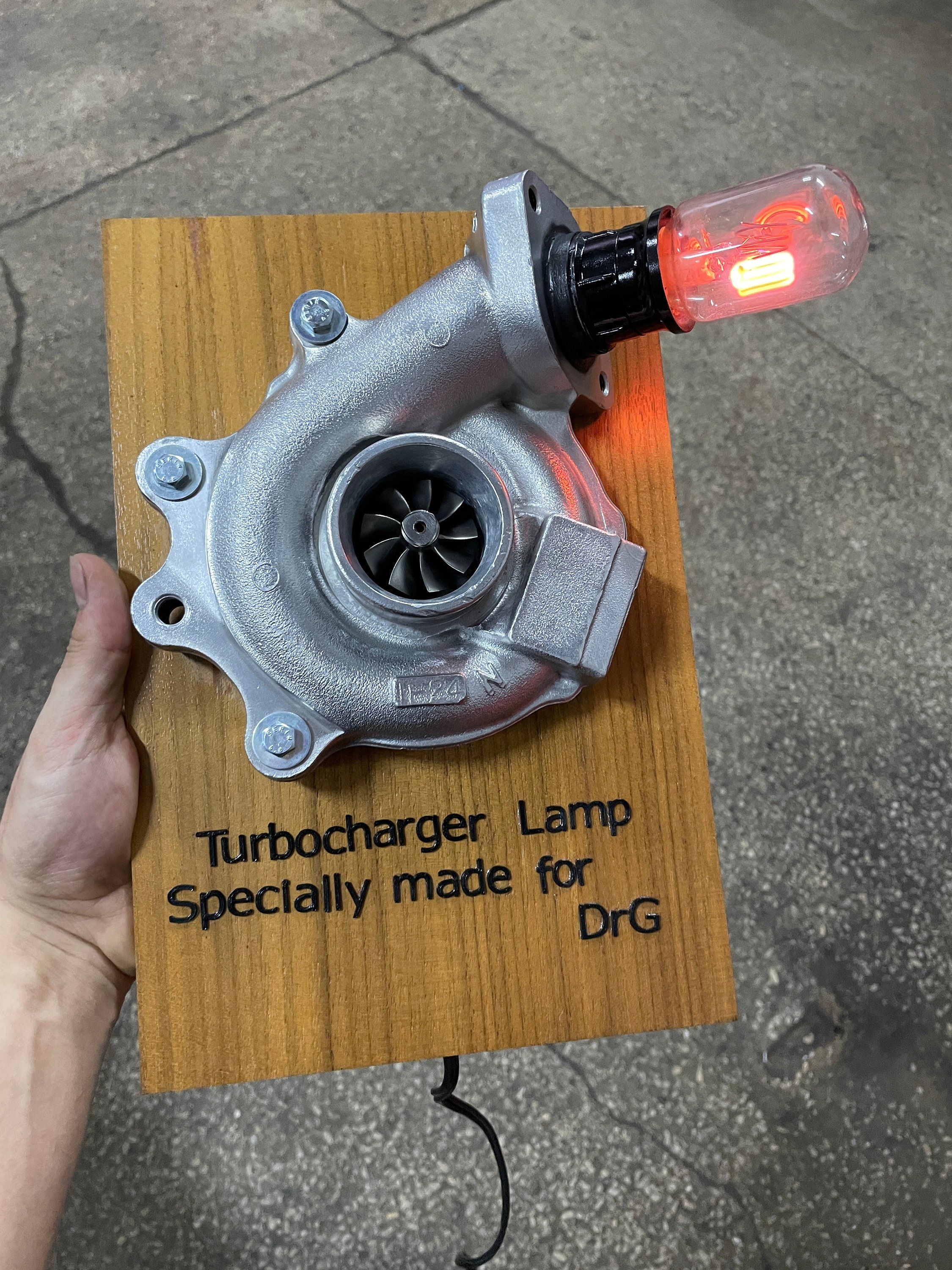Turbolader Designlampe