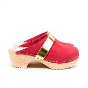 Sösdala kids red gold clog