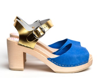 Visby royal blue gold clog sandal