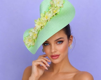 Chapéu verde claro para o Kentucky Derby: Fascinator floral para festa do chá