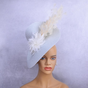 Nuevo sombrero Derby de Kentucky de color marfil plateado, fascinador, sombrero para fiesta de té, sombrero de iglesia, sombrero de copa de Melbourne, fascinador de almuerzo, regalo, sombrero fascinador de boda.