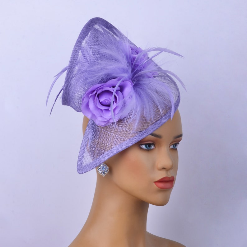 Nouveau fascinateur sinamay violet clair avec plumes/fleurs en soie, chapeau de fête, chapeau d'église, coupe de Melbourne, Kentucky Derby, chapeau fantaisie, chapeau de mariage. image 3