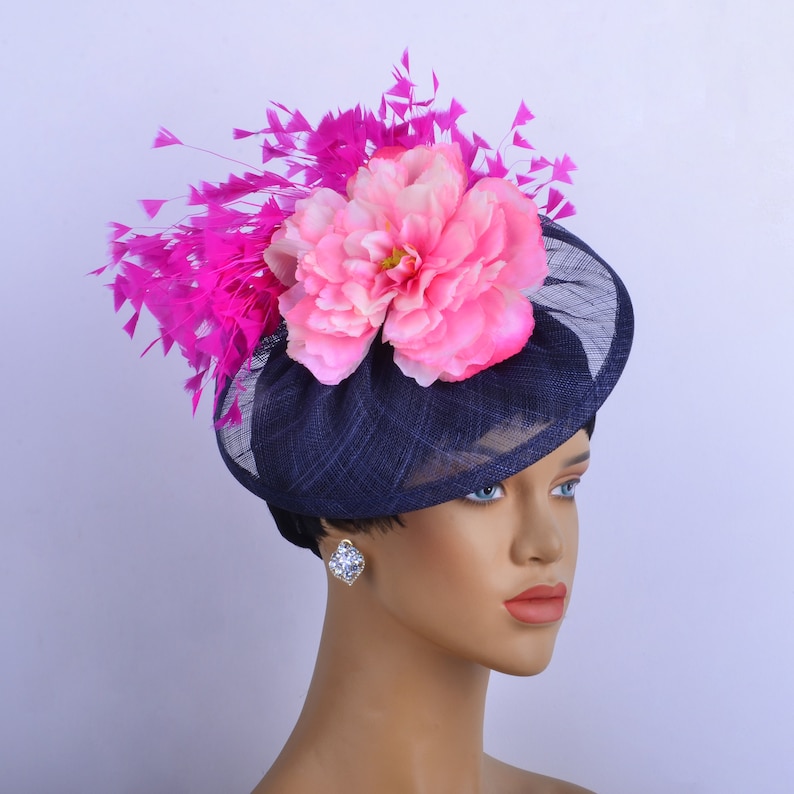 Neuer Sinamay Fascinator mit Federn/Seidenblume, Partyhut,Church Hat,Melbourne Cup,Kentucky Derby,Fancy Hat,Hochzeitshut, dreifarbig. Bild 9