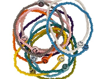 Smiley Face Friendship Bracelet – Ceramic Charm – Jewelry for Kids & Adults – Joyful Gift for Friends