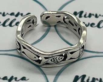 Fish Ring, Swimming Fish Ring, Sea Ring, Ocean Ring, Adjustable Ring, Sizeable Ring