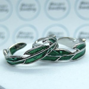 Pair of Adjustable Green Leaf Rings