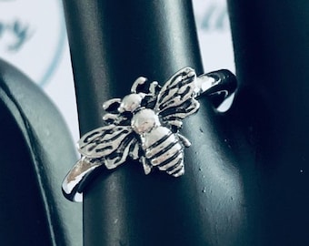Womens Silver Bee Ring, Vintage Style Ring, Cute Ring, Boho Ring