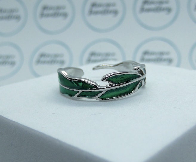 Pair of Adjustable Green Leaf Rings Etsy