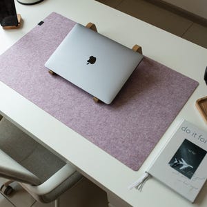 Vilten bureau-onderlegger, lavendel, toetsenbordmat, kantoordecoratie voor vrouwen, schattige bureau-onderlegger, vilten computermat, bureau-accessoires, werkcadeaus voor beste vriendinnen.