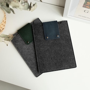 Felt Laptop Sleeve, Cute Felt Laptop Case,  Macbook Pro 13 Case, Tech Accessories, Laptop Cover, Felt Macbook Case, New Job Here For Her