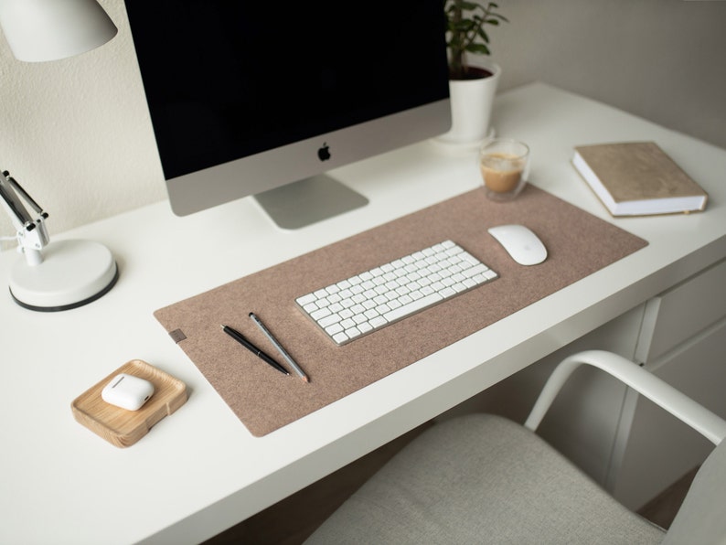 Felt desk pad beige, pastel cream custom desk mat, keyboard mat, large desktop mat, personalized neutral mouse pad, desk decor aesthetic beige no pers