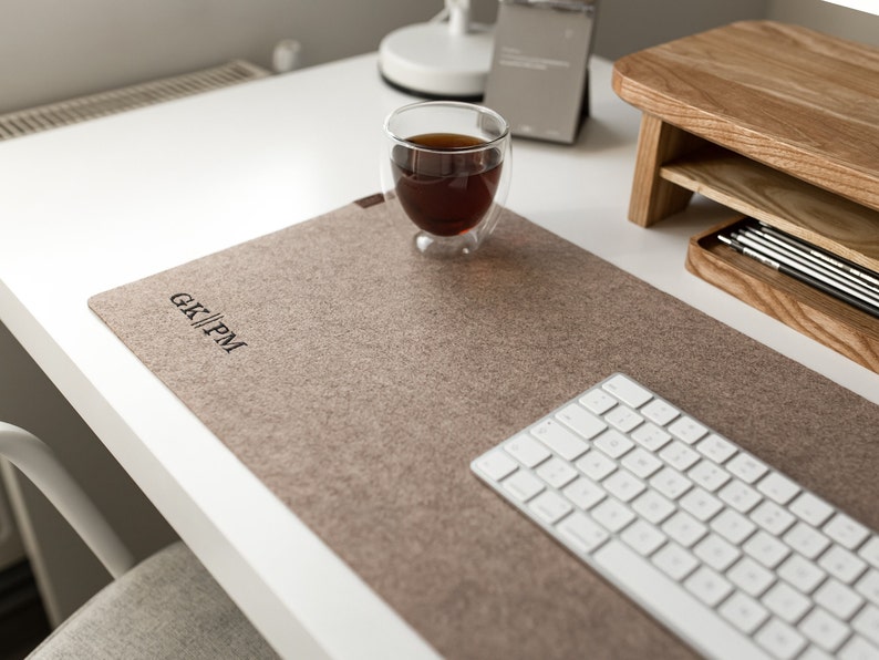 Felt desk pad beige, pastel cream custom desk mat, keyboard mat, large desktop mat, personalized neutral mouse pad, desk decor aesthetic beige with pers