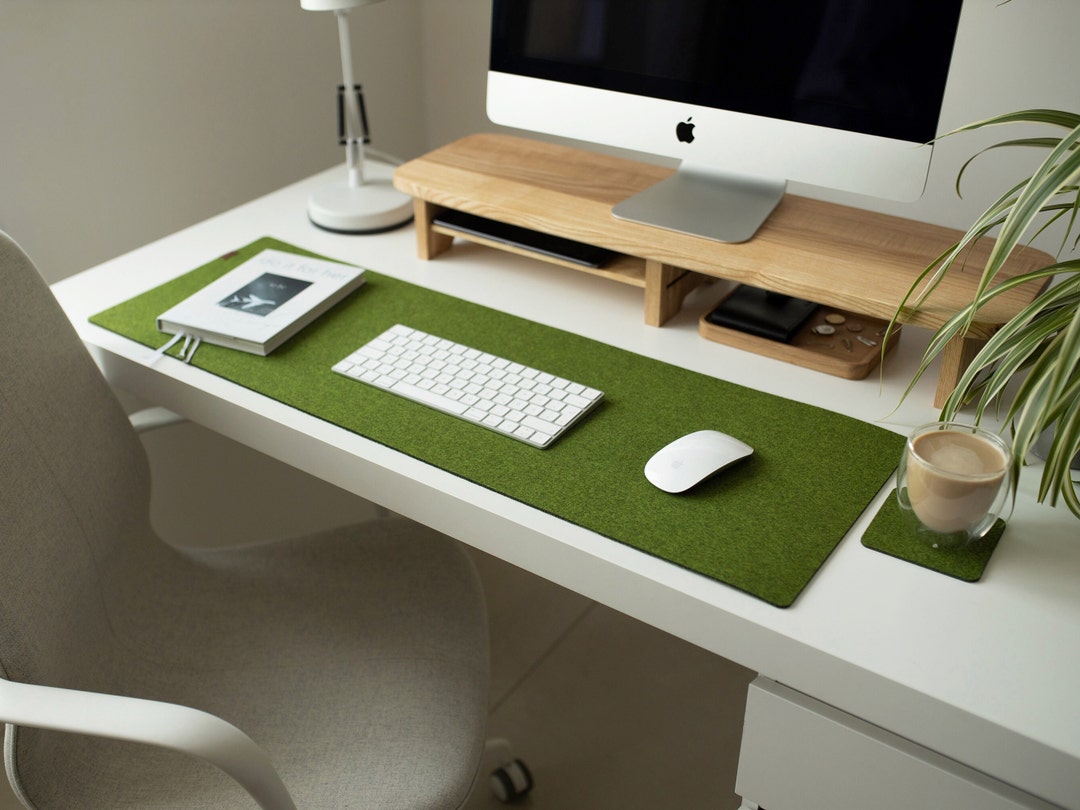 felt-desk-mat-green-custom-size-desk-pad-green-felt-extended-mouse