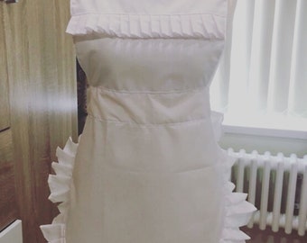 Handmade Shabby Chic Ruffled Apron: Retro Style Kitchen Accessory