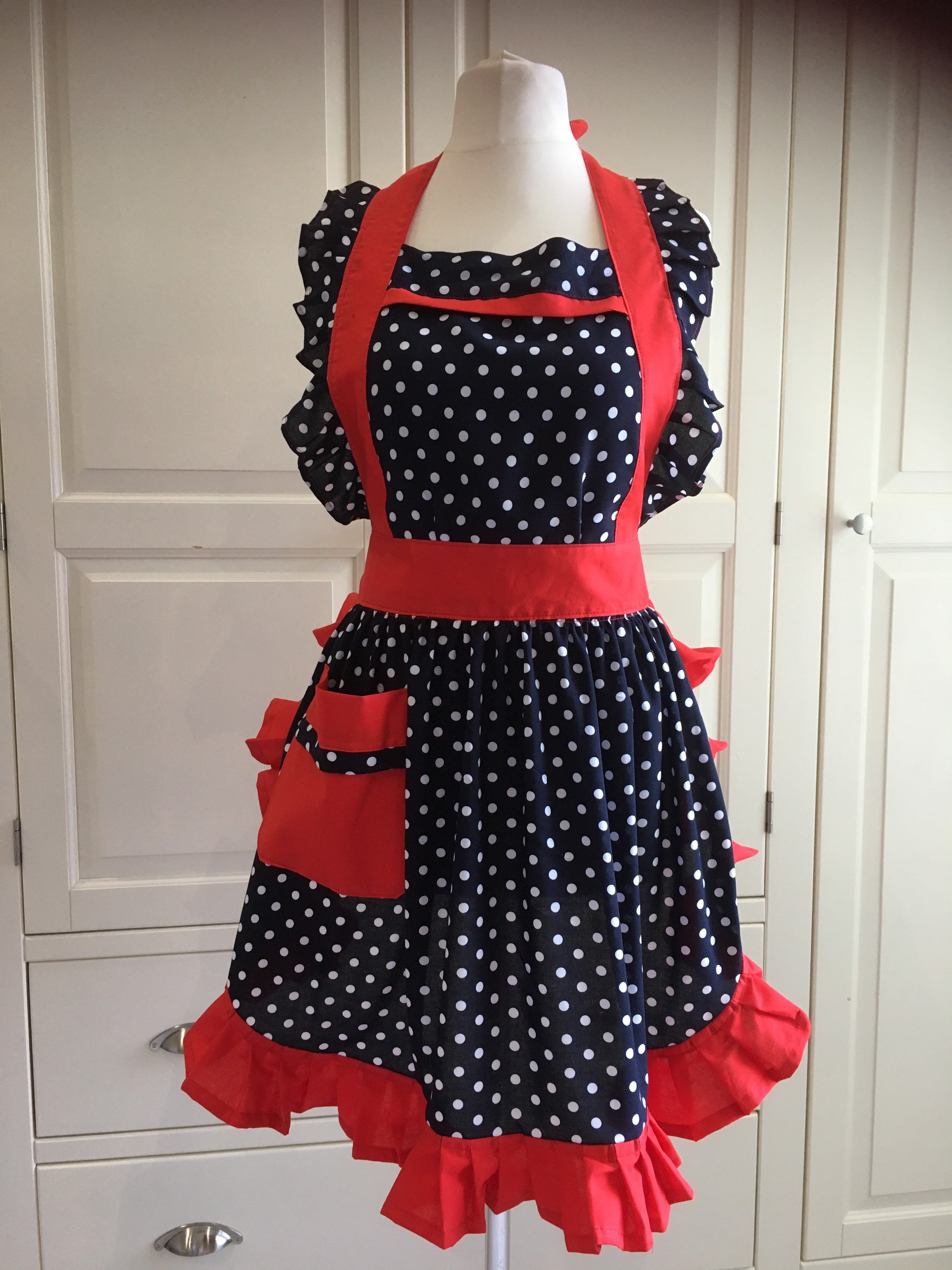 Black and 2024 white apron