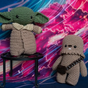 Virkad Baby Yoda Plysch bild 4