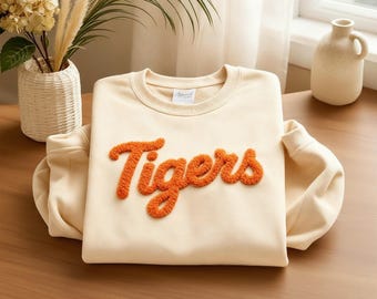 Chenille YARN EMBROIDERED Sweatshirt Chenille Game Day Fuzzy Letter, Team Spirit Shirt, Football Moms, Chenille Patch Sports Team Sweatshirt