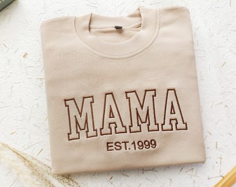 Kundenspezifisches Mama-Sweatshirt mit dem Namen des Kindes auf dem Ärmel, Mama EST Rundhalsausschnitt, neue Mama Pullover, Geschenk für Mama