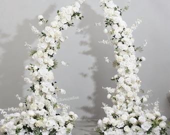 Flores blancas para arco de boda, arreglo floral artificial para el fondo de la ceremonia.