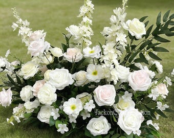 Arreglo floral blanco y rosa para el suelo, flores artificiales para el pasillo nupcial, decoración floral para la ceremonia.