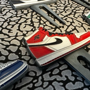 Outil de réparation pour chaussures de golf haut de gamme Air Jordan 1 High Inspired Sneakers Choisissez parmi 6 styles de coloris Tout neuf à l'arrivée image 4