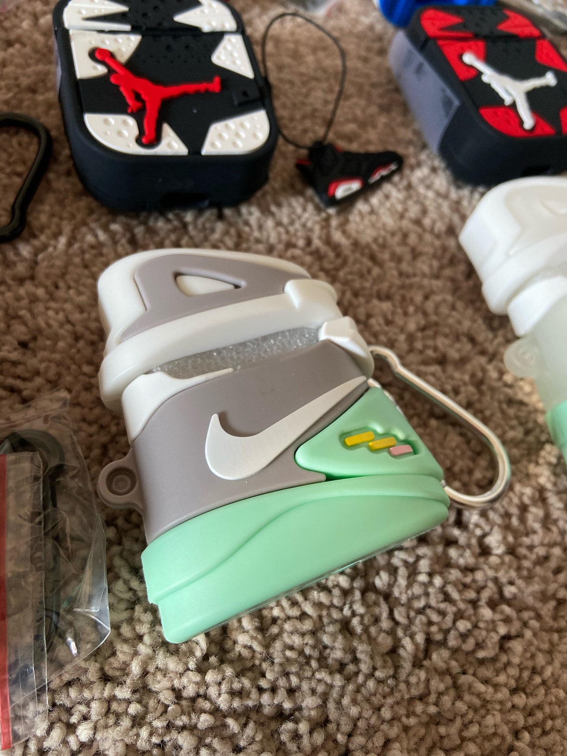 travis scott airpods