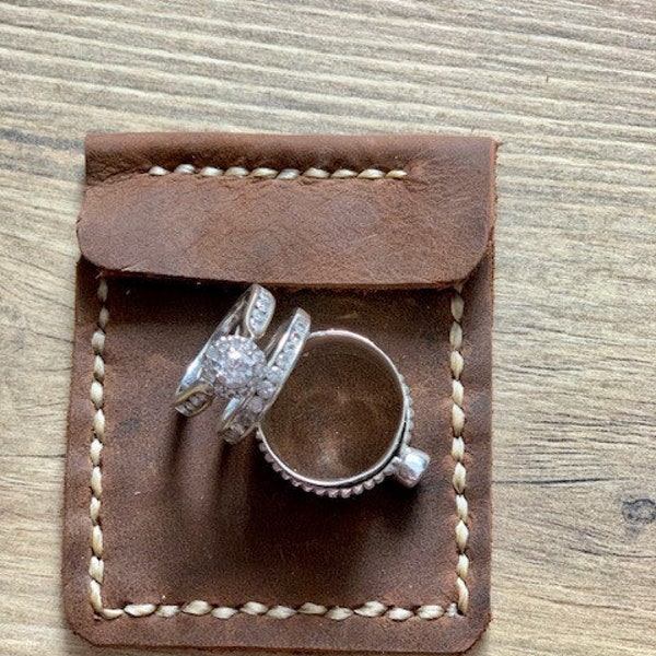 Leather Ring Pouch / Rustic Wedding Ring Bag / Western Wedding Ring Holder / Cowboy Wedding Ring Pocket / Jewelry Bag / Engagement Ring Bag