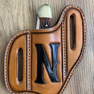 Slanted Pancake Style Pocket Knife Sheath / Hand Tooled Trapper Style Knife Sheath /Buck Knife Holster / Custom Initial Leather Knife Sheath
