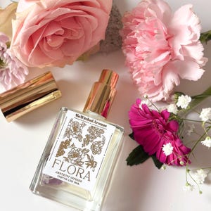 FLORA | Ethereal Lilac + Rose Perfume, Naturalne perfumy botaniczne na wiosnę