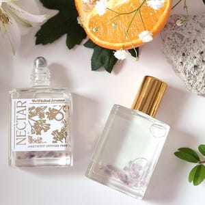 NECTAR- Botanical Ritual Niche Roll On Perfume Oil, z dodatkiem ametystu, prezent na Dzień Matki