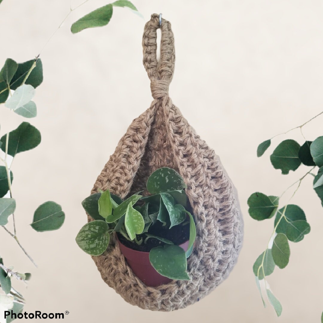 Plant Hanger Wall Organizer Wall Hanging Planter, Crocheted Plant