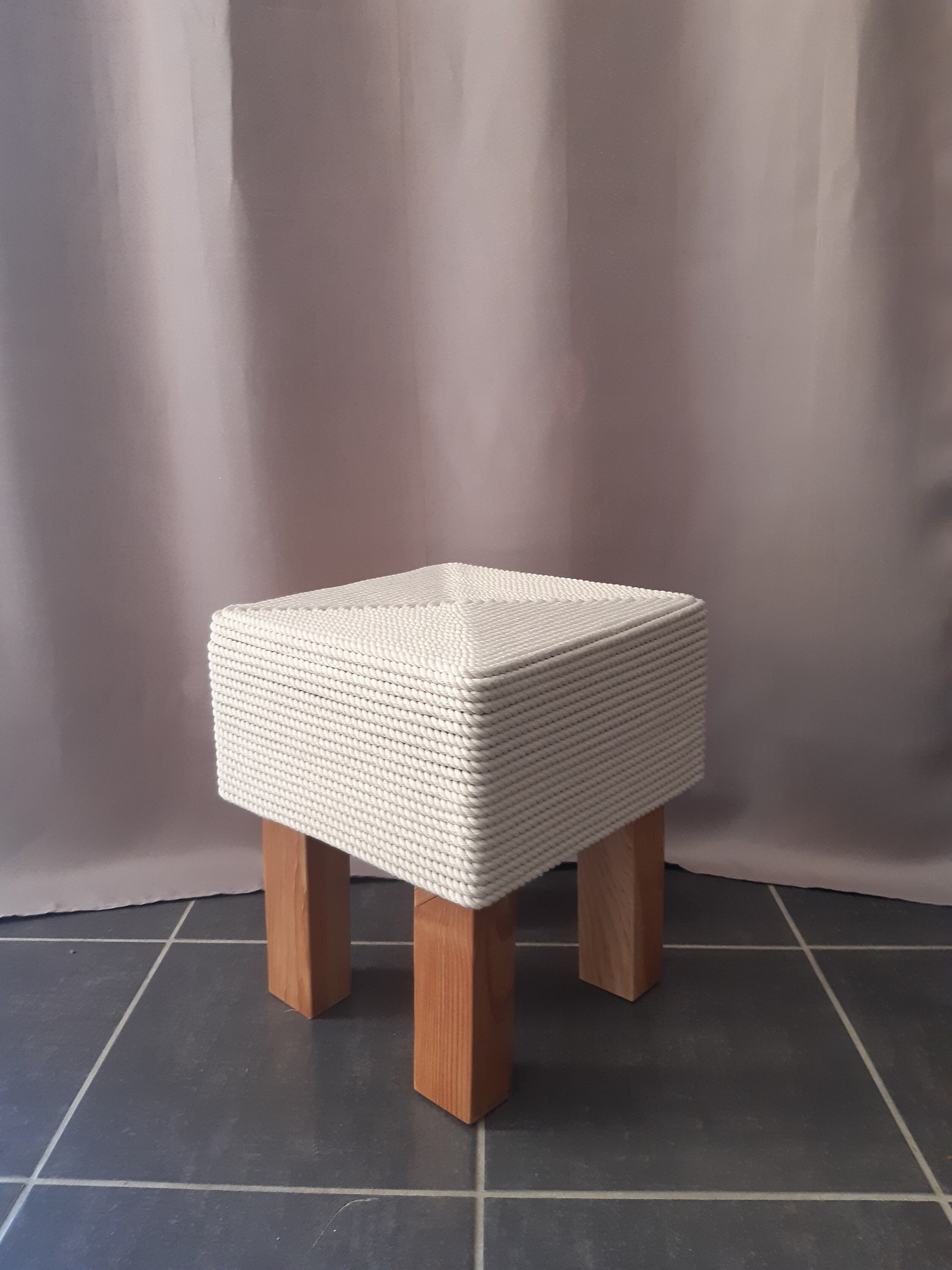 Tabouret en Bois de Palette et Corde Coton Chic
