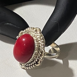 Vintage - Large 925 Oval Red coral Art Nouveau statement ring