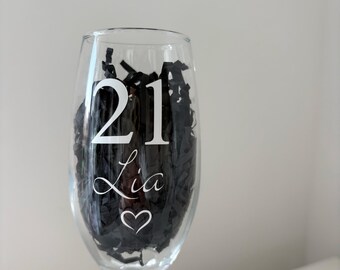 Birthday celebration gift Champagne Wine glass with personalised name and age Custom Prosecco glass Milestone birthday