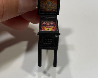 1:48 Scale Pinball Machine Game Kit * Dollhouse Miniature