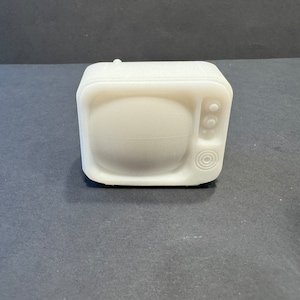 1:24 Scale Vintage PORTABLE TV Kit * Dollhouse Miniature * G Gauge * 3D Printed * ShopMiniDecorandMore * Diorama * Model Train * Half Scale