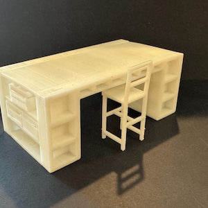 1:24 Scale Craft Desk with Stool Kit * Dollhouse Miniature * G Gauge * 3D Printed * ShopMiniDecorandMore Diorama Model Train Half Scale