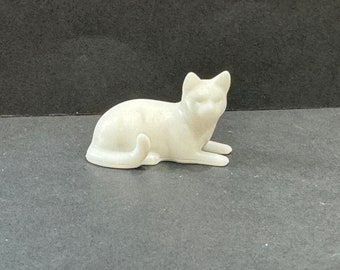 1:12 Scale Cat Lying Down Kit * Dollhouse Miniature * 3D Printed * ShopMiniDecorandMore * Diorama * Model Train