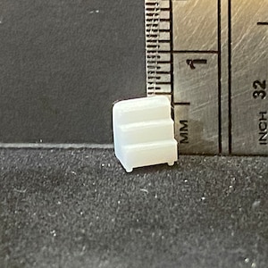 1:144 Scale Tiered 3 drawer Table / Nightstand Kit * Dollhouse Miniature * N Scale / Gauge 3D Printed ShopMiniDecorandMore Model Train Micro