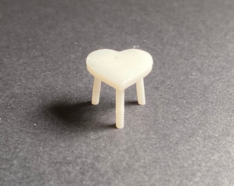 1:144 Scale Heart Table Kit * Dollhouse Miniature * N Gauge * 3D Printed * ShopMiniDecorandMore * Diorama * Model Train * Micro