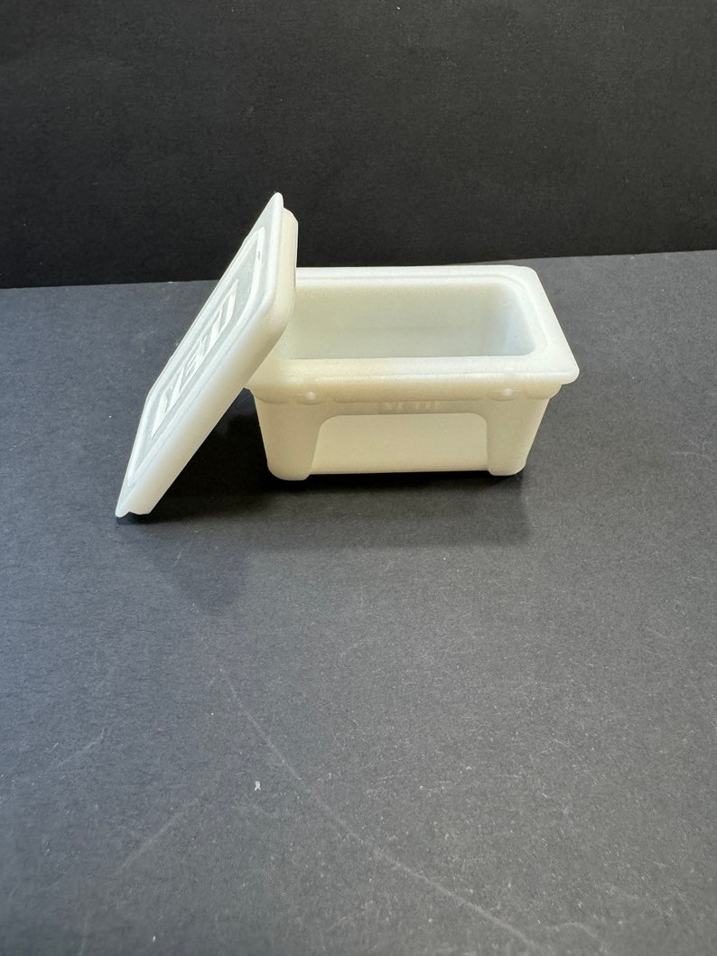 Kit de hielera estilo Yeti a escala 1:24 * Miniatura de casa de muñecas * Calibre G * Impreso en 3D * ShopMiniDecorandMore * Diorama * Tren modelo * Media escala imagen 6