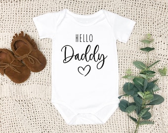 Hello Daddy Bodysuit | Hi Daddy Onesie | Baby Announcement | Baby Reveal | Pregnancy Announcement