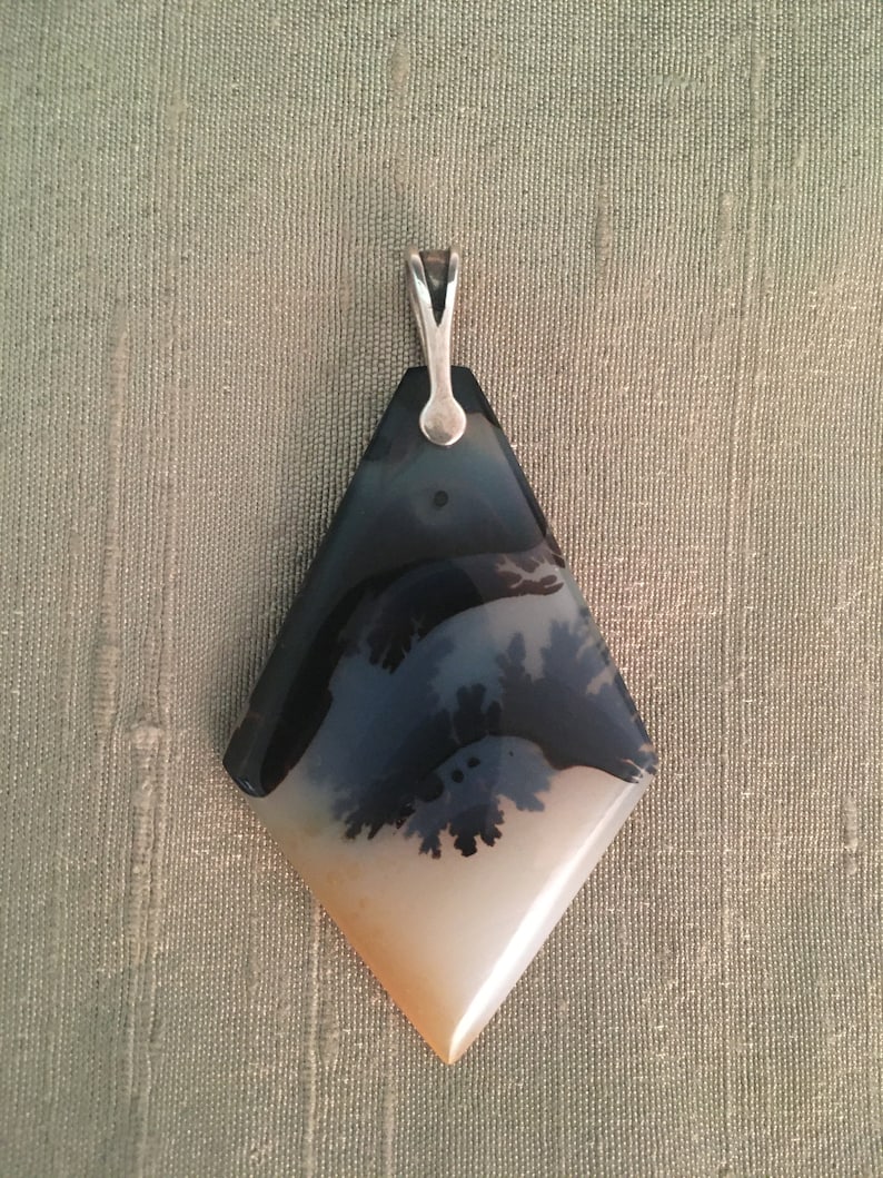 Madagascar dendritic agate pendant