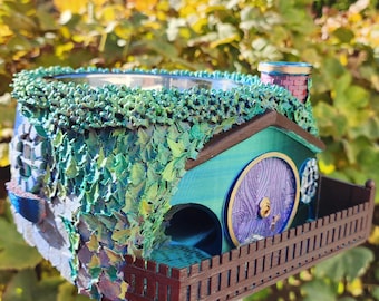 Hungry Halfling SNACK Holding Dice Tower