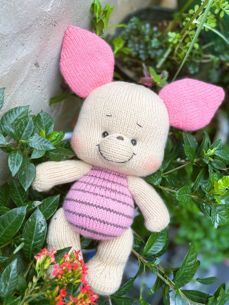 Knitting pattern bear and pig image 7