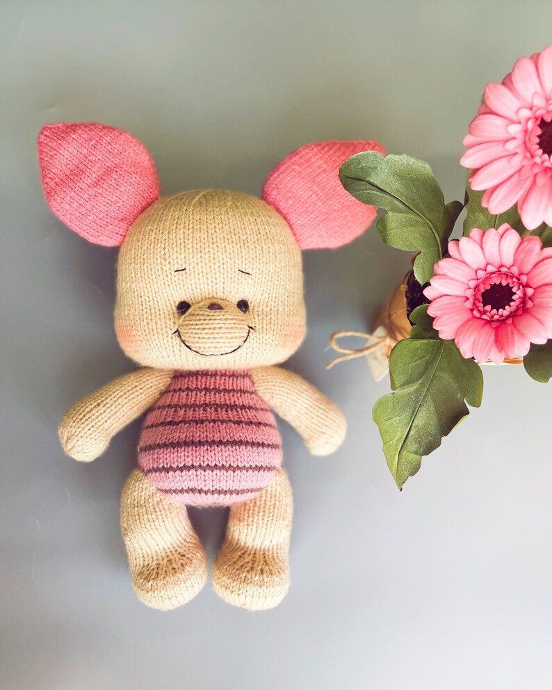 Knitting pattern bear and pig image 3