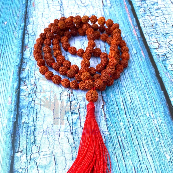 108 Rudraksha 8mm kralen Geknoopt Japa Mala | Rode kleur kwastje | Rudraksha kralen heilig spiritueel religieus | Meditatiewax/parachute