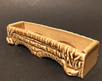 Wade porcelain bridge trinket bowl with ducks and reeds on sides. - Circa 1950s