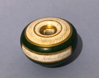 Victorian French porcelain inkwell inscribed " Ecrileine Archictique" - no makers mark